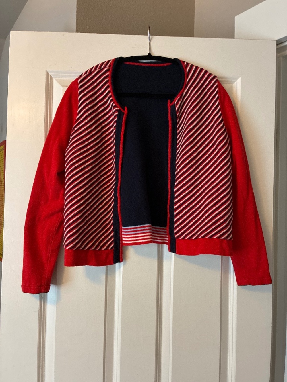 Reversible cardigan